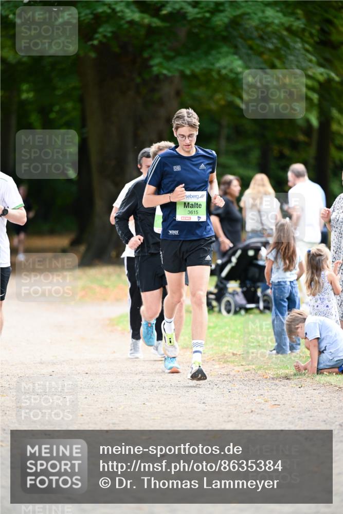 31.08.2025 - 21. Blankeneser Heldenlauf Dr. Thomas Lammeyer http://msf.ph/oto/8635384 31.08.2025 10:38:38 Laufen 3615 meine-sportfotos.de