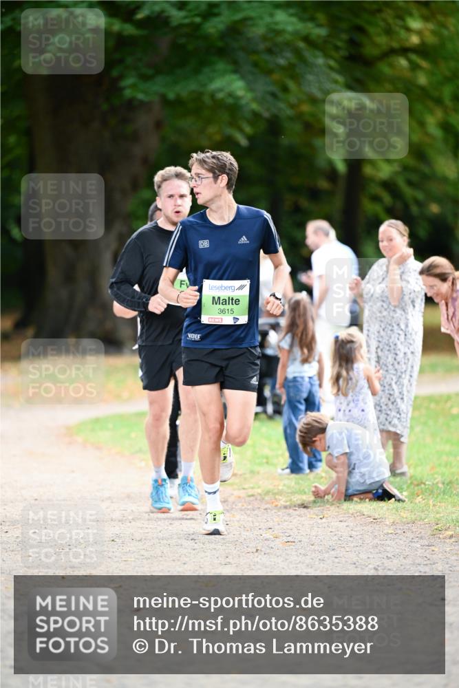 31.08.2025 - 21. Blankeneser Heldenlauf Dr. Thomas Lammeyer http://msf.ph/oto/8635388 31.08.2025 10:38:39 Laufen 3615 meine-sportfotos.de