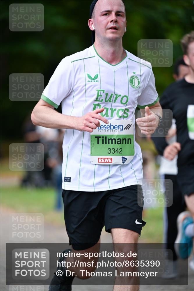 31.08.2025 - 21. Blankeneser Heldenlauf Dr. Thomas Lammeyer http://msf.ph/oto/8635390 31.08.2025 10:38:41 Laufen 3342 meine-sportfotos.de