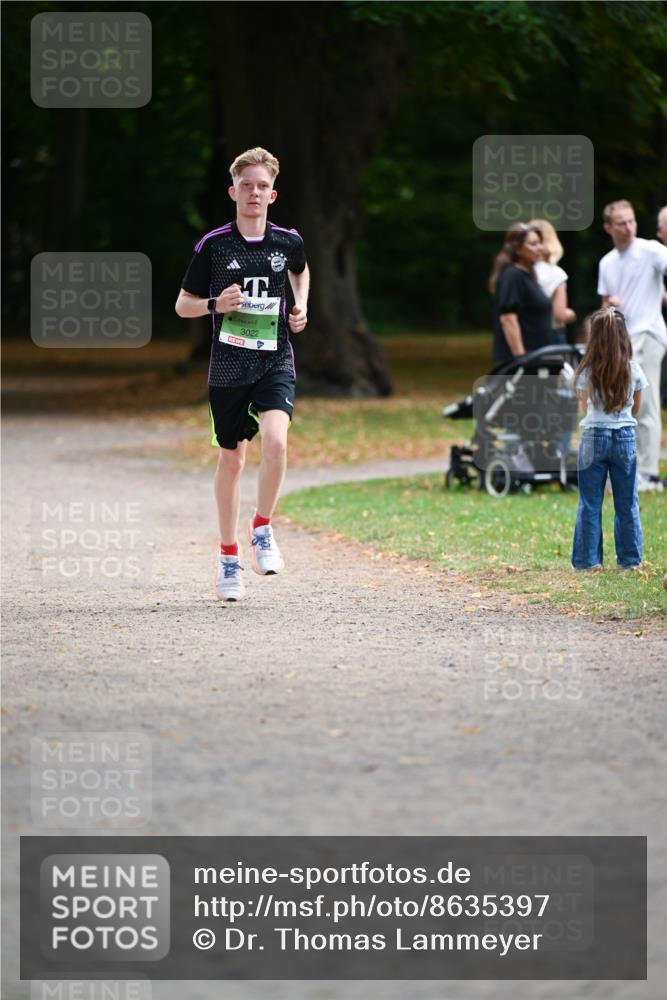 31.08.2025 - 21. Blankeneser Heldenlauf Dr. Thomas Lammeyer http://msf.ph/oto/8635397 31.08.2025 10:38:49 Laufen 3022 meine-sportfotos.de