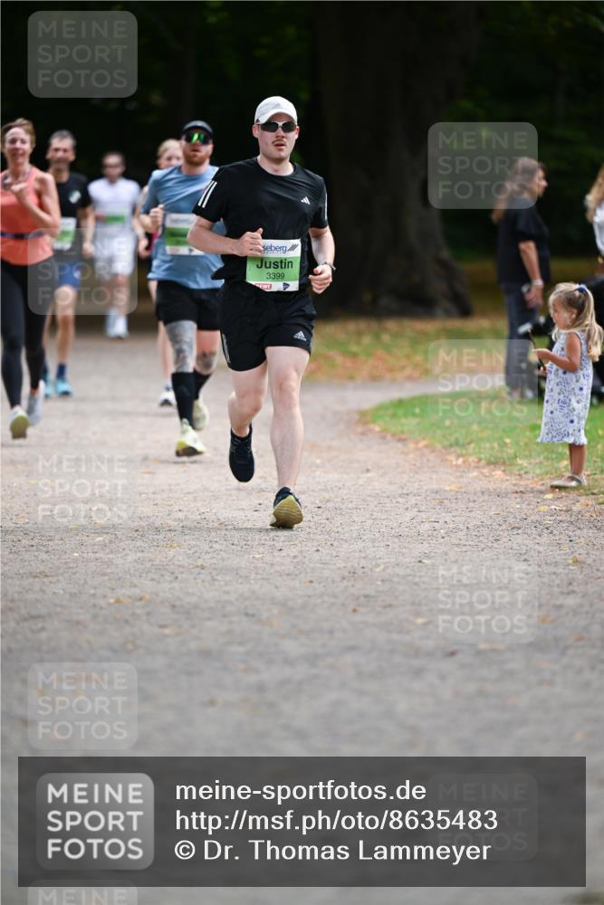 31.08.2025 - 21. Blankeneser Heldenlauf Dr. Thomas Lammeyer http://msf.ph/oto/8635483 31.08.2025 10:39:16 Laufen 3399 meine-sportfotos.de