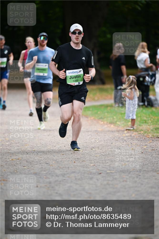31.08.2025 - 21. Blankeneser Heldenlauf Dr. Thomas Lammeyer http://msf.ph/oto/8635489 31.08.2025 10:39:16 Laufen 3399 meine-sportfotos.de