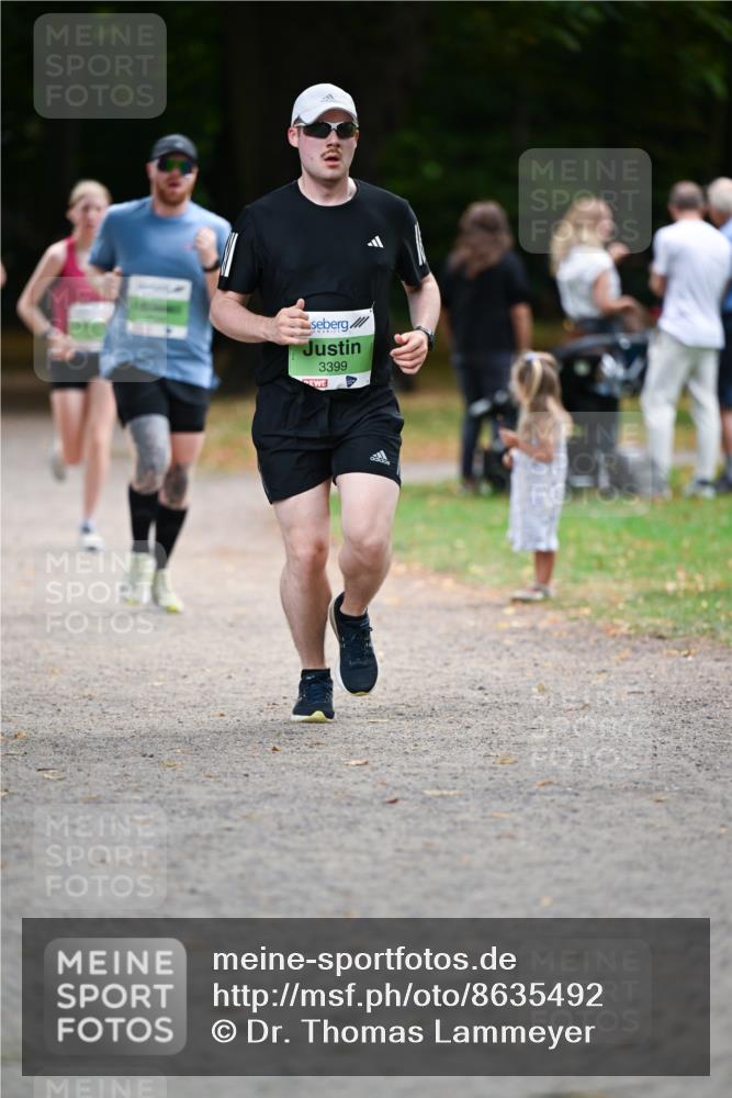 31.08.2025 - 21. Blankeneser Heldenlauf Dr. Thomas Lammeyer http://msf.ph/oto/8635492 31.08.2025 10:39:17 Laufen 3399 meine-sportfotos.de