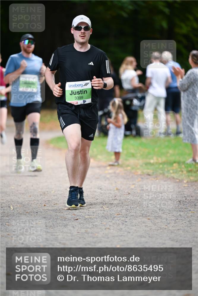 31.08.2025 - 21. Blankeneser Heldenlauf Dr. Thomas Lammeyer http://msf.ph/oto/8635495 31.08.2025 10:39:17 Laufen 3399 meine-sportfotos.de