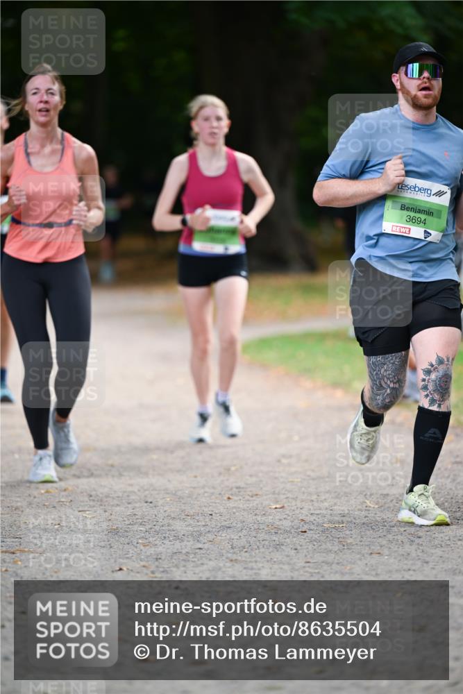 31.08.2025 - 21. Blankeneser Heldenlauf Dr. Thomas Lammeyer http://msf.ph/oto/8635504 31.08.2025 10:39:19 Laufen 3694 meine-sportfotos.de