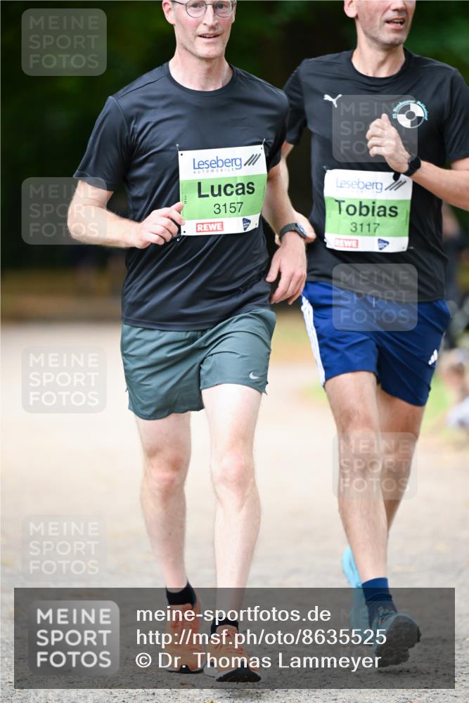 31.08.2025 - 21. Blankeneser Heldenlauf Dr. Thomas Lammeyer http://msf.ph/oto/8635525 31.08.2025 10:39:23 Laufen 3157, 3117 meine-sportfotos.de