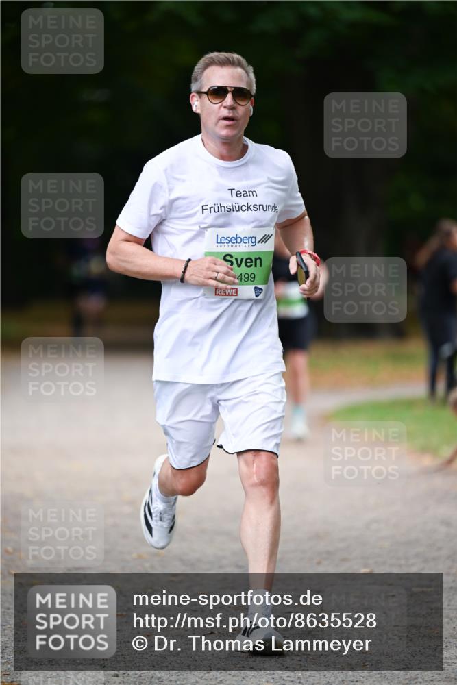 31.08.2025 - 21. Blankeneser Heldenlauf Dr. Thomas Lammeyer http://msf.ph/oto/8635528 31.08.2025 10:39:27 Laufen 499 meine-sportfotos.de