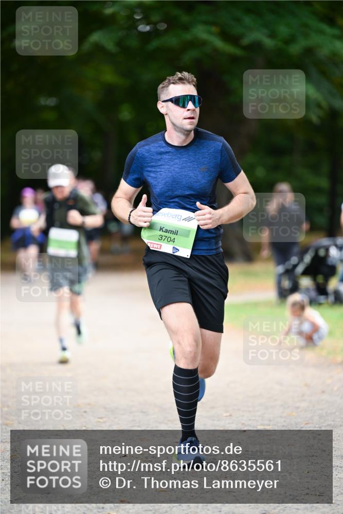31.08.2025 - 21. Blankeneser Heldenlauf Dr. Thomas Lammeyer http://msf.ph/oto/8635561 31.08.2025 10:39:40 Laufen 3704 meine-sportfotos.de