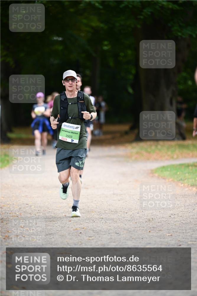 31.08.2025 - 21. Blankeneser Heldenlauf Dr. Thomas Lammeyer http://msf.ph/oto/8635564 31.08.2025 10:39:41 Laufen 3503 meine-sportfotos.de