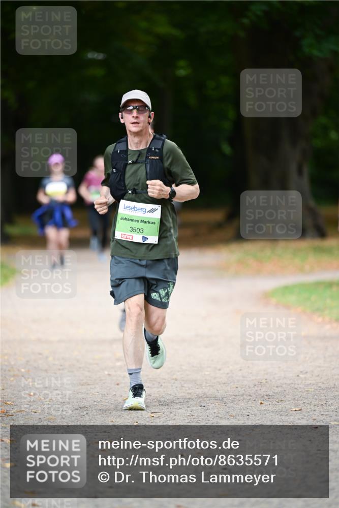 31.08.2025 - 21. Blankeneser Heldenlauf Dr. Thomas Lammeyer http://msf.ph/oto/8635571 31.08.2025 10:39:42 Laufen 3503 meine-sportfotos.de