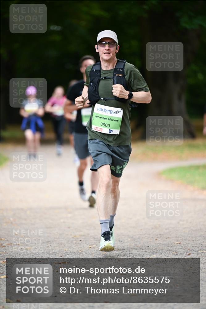31.08.2025 - 21. Blankeneser Heldenlauf Dr. Thomas Lammeyer http://msf.ph/oto/8635575 31.08.2025 10:39:43 Laufen 3503 meine-sportfotos.de