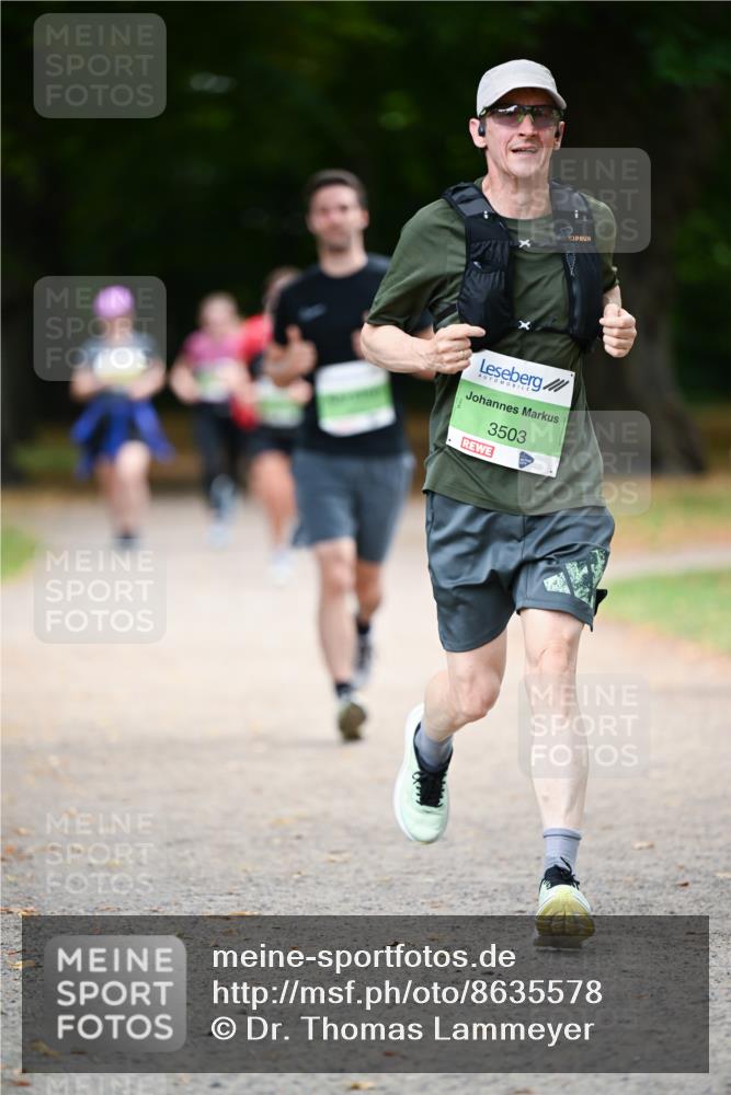 31.08.2025 - 21. Blankeneser Heldenlauf Dr. Thomas Lammeyer http://msf.ph/oto/8635578 31.08.2025 10:39:43 Laufen 3503 meine-sportfotos.de