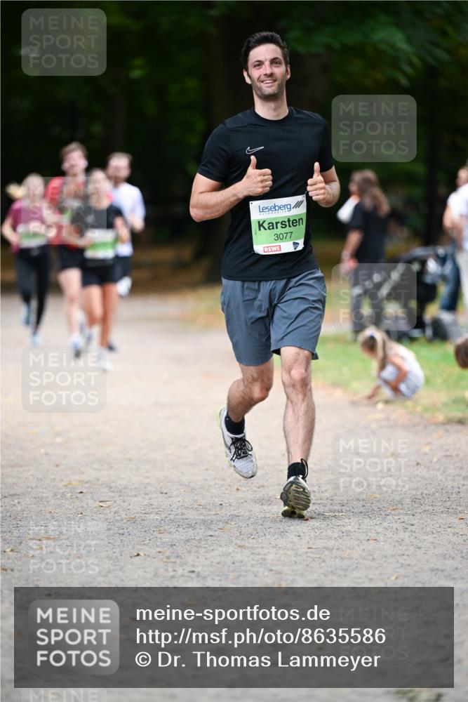 31.08.2025 - 21. Blankeneser Heldenlauf Dr. Thomas Lammeyer http://msf.ph/oto/8635586 31.08.2025 10:39:45 Laufen 3077 meine-sportfotos.de