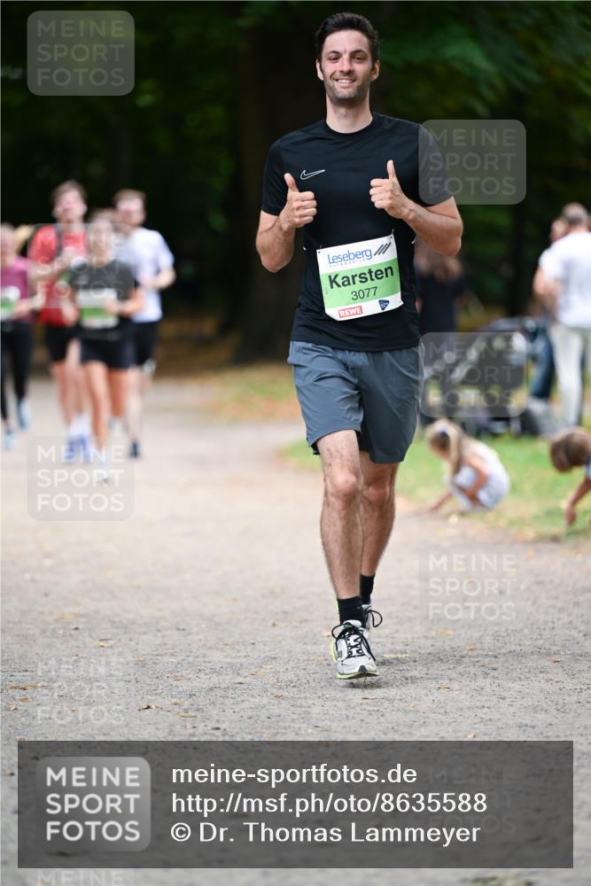 31.08.2025 - 21. Blankeneser Heldenlauf Dr. Thomas Lammeyer http://msf.ph/oto/8635588 31.08.2025 10:39:45 Laufen 3077 meine-sportfotos.de