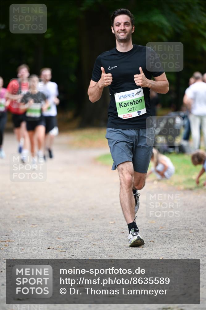 31.08.2025 - 21. Blankeneser Heldenlauf Dr. Thomas Lammeyer http://msf.ph/oto/8635589 31.08.2025 10:39:45 Laufen 3077 meine-sportfotos.de