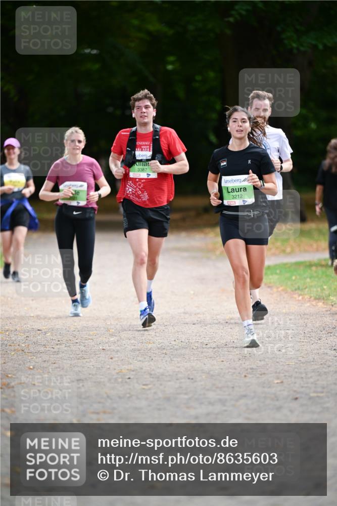 31.08.2025 - 21. Blankeneser Heldenlauf Dr. Thomas Lammeyer http://msf.ph/oto/8635603 31.08.2025 10:39:48 Laufen 3387, 3212 meine-sportfotos.de