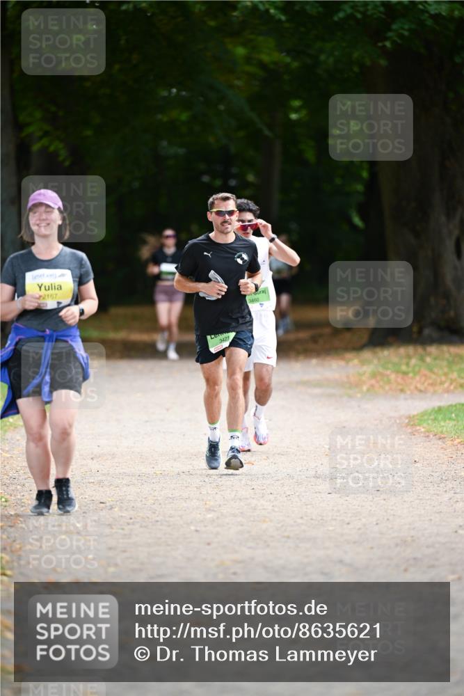 31.08.2025 - 21. Blankeneser Heldenlauf Dr. Thomas Lammeyer http://msf.ph/oto/8635621 31.08.2025 10:39:54 Laufen 2167, 3421, 3460 meine-sportfotos.de