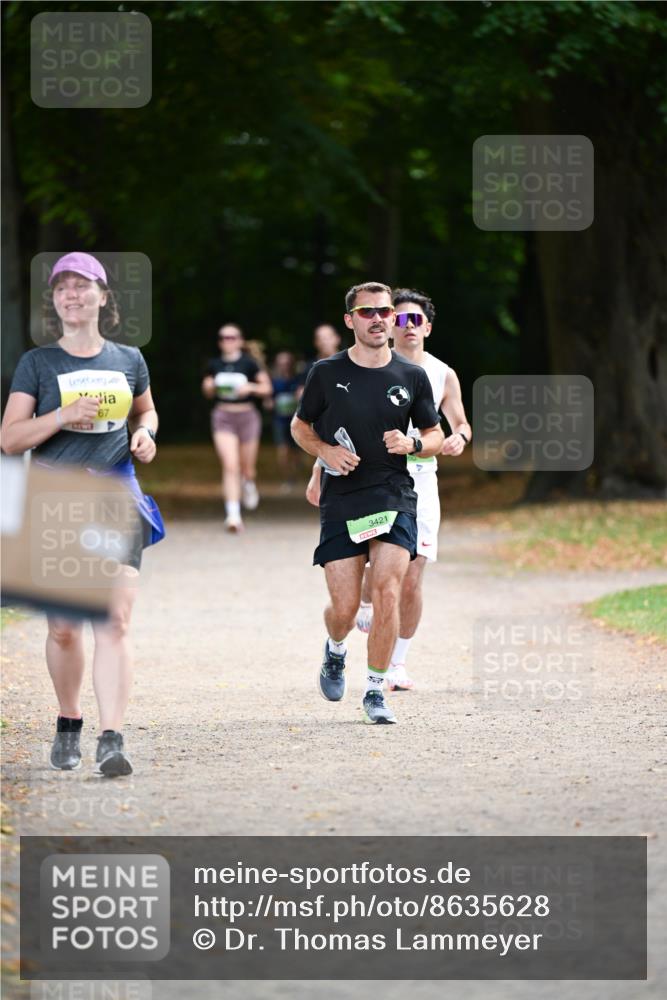 31.08.2025 - 21. Blankeneser Heldenlauf Dr. Thomas Lammeyer http://msf.ph/oto/8635628 31.08.2025 10:39:55 Laufen 67, 3421 meine-sportfotos.de