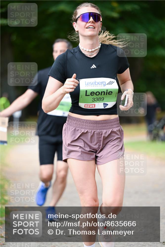 31.08.2025 - 21. Blankeneser Heldenlauf Dr. Thomas Lammeyer http://msf.ph/oto/8635666 31.08.2025 10:40:08 Laufen 3389 meine-sportfotos.de