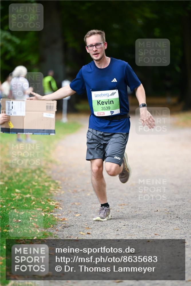 31.08.2025 - 21. Blankeneser Heldenlauf Dr. Thomas Lammeyer http://msf.ph/oto/8635683 31.08.2025 10:40:12 Laufen 3539 meine-sportfotos.de