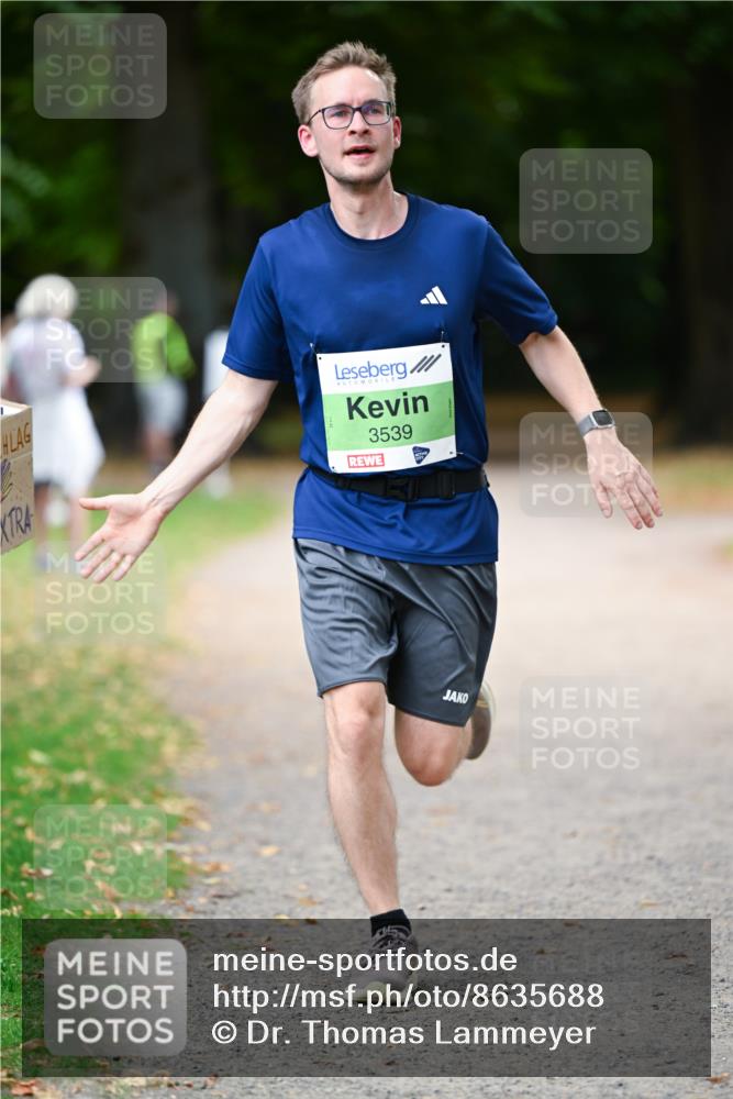 31.08.2025 - 21. Blankeneser Heldenlauf Dr. Thomas Lammeyer http://msf.ph/oto/8635688 31.08.2025 10:40:13 Laufen 3539 meine-sportfotos.de