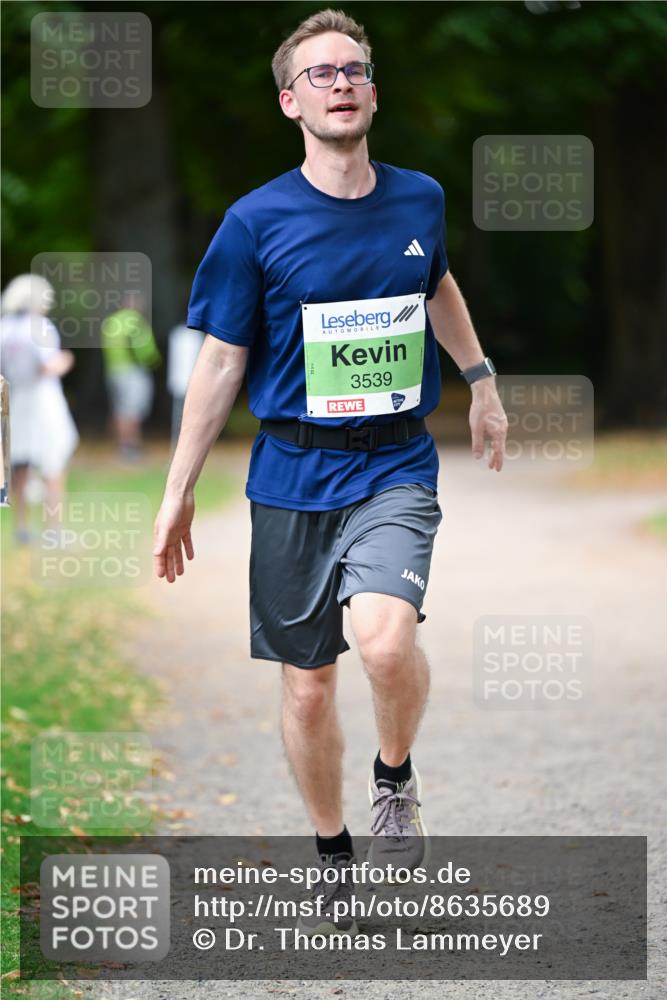 31.08.2025 - 21. Blankeneser Heldenlauf Dr. Thomas Lammeyer http://msf.ph/oto/8635689 31.08.2025 10:40:13 Laufen 3539 meine-sportfotos.de