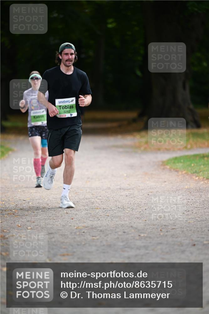 31.08.2025 - 21. Blankeneser Heldenlauf Dr. Thomas Lammeyer http://msf.ph/oto/8635715 31.08.2025 10:40:33 Laufen 3262 meine-sportfotos.de