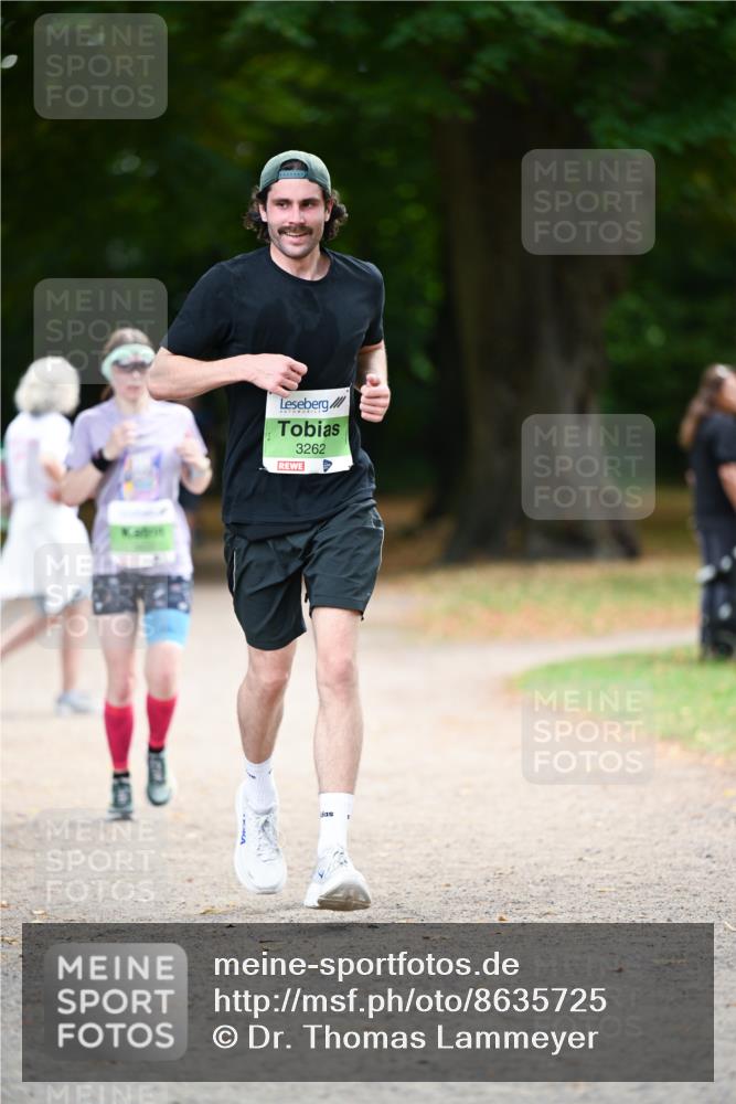 31.08.2025 - 21. Blankeneser Heldenlauf Dr. Thomas Lammeyer http://msf.ph/oto/8635725 31.08.2025 10:40:34 Laufen 3262 meine-sportfotos.de