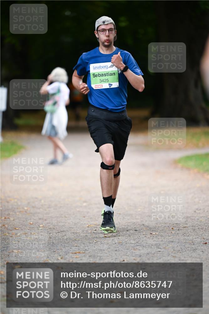 31.08.2025 - 21. Blankeneser Heldenlauf Dr. Thomas Lammeyer http://msf.ph/oto/8635747 31.08.2025 10:40:48 Laufen 3425 meine-sportfotos.de
