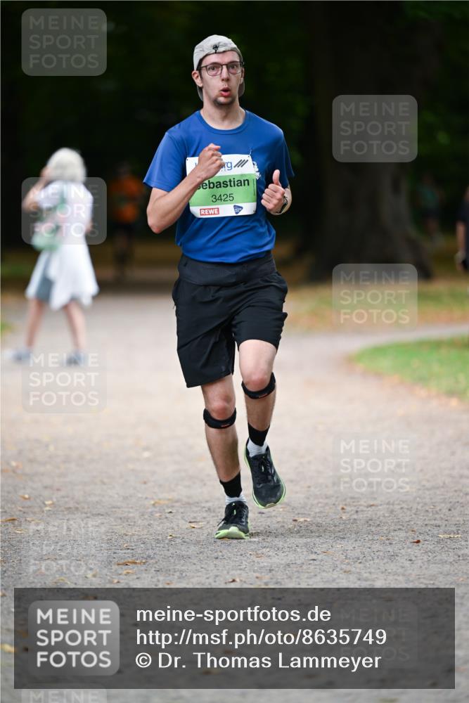 31.08.2025 - 21. Blankeneser Heldenlauf Dr. Thomas Lammeyer http://msf.ph/oto/8635749 31.08.2025 10:40:49 Laufen 3425 meine-sportfotos.de