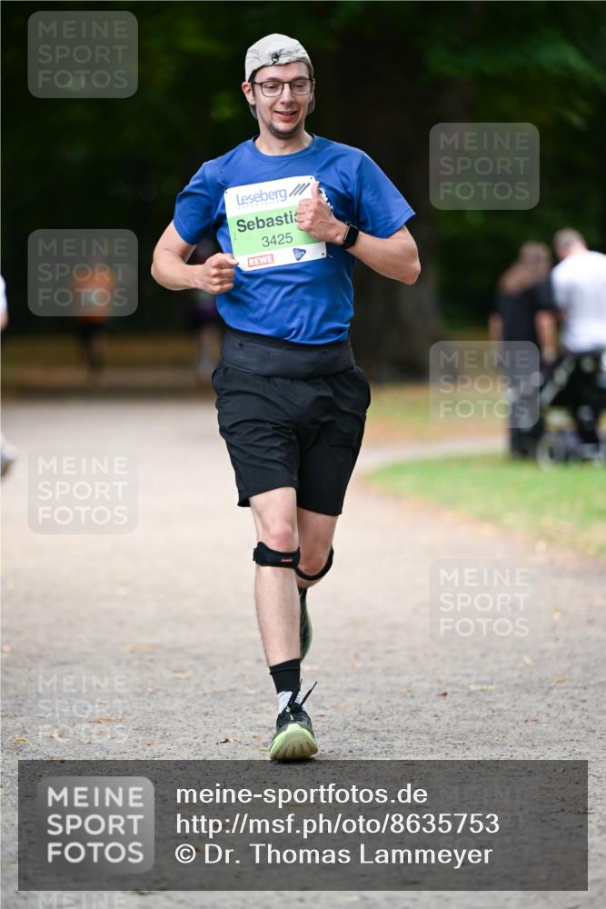 31.08.2025 - 21. Blankeneser Heldenlauf Dr. Thomas Lammeyer http://msf.ph/oto/8635753 31.08.2025 10:40:49 Laufen 3425 meine-sportfotos.de