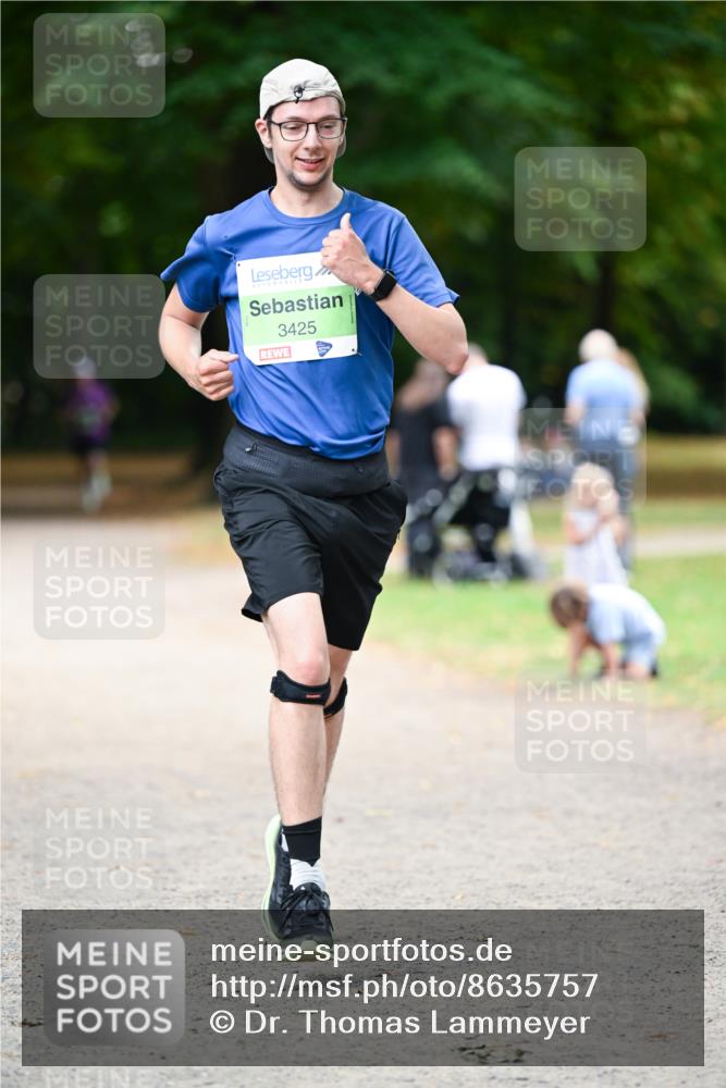 31.08.2025 - 21. Blankeneser Heldenlauf Dr. Thomas Lammeyer http://msf.ph/oto/8635757 31.08.2025 10:40:50 Laufen 3425 meine-sportfotos.de