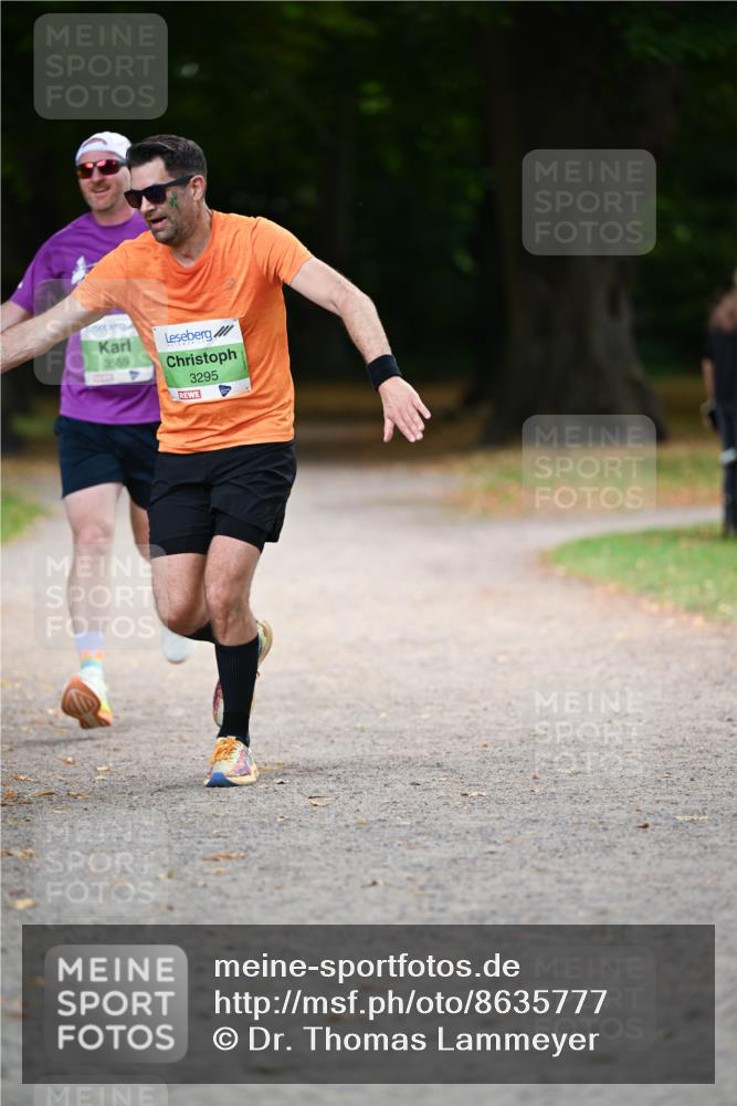31.08.2025 - 21. Blankeneser Heldenlauf Dr. Thomas Lammeyer http://msf.ph/oto/8635777 31.08.2025 10:41:01 Laufen 3559, 3295 meine-sportfotos.de