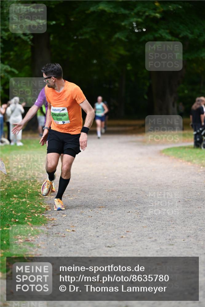 31.08.2025 - 21. Blankeneser Heldenlauf Dr. Thomas Lammeyer http://msf.ph/oto/8635780 31.08.2025 10:41:02 Laufen 3295 meine-sportfotos.de
