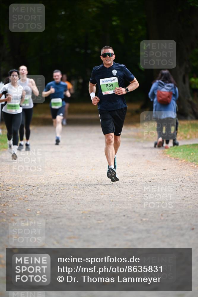 31.08.2025 - 21. Blankeneser Heldenlauf Dr. Thomas Lammeyer http://msf.ph/oto/8635831 31.08.2025 10:41:21 Laufen 3624 meine-sportfotos.de