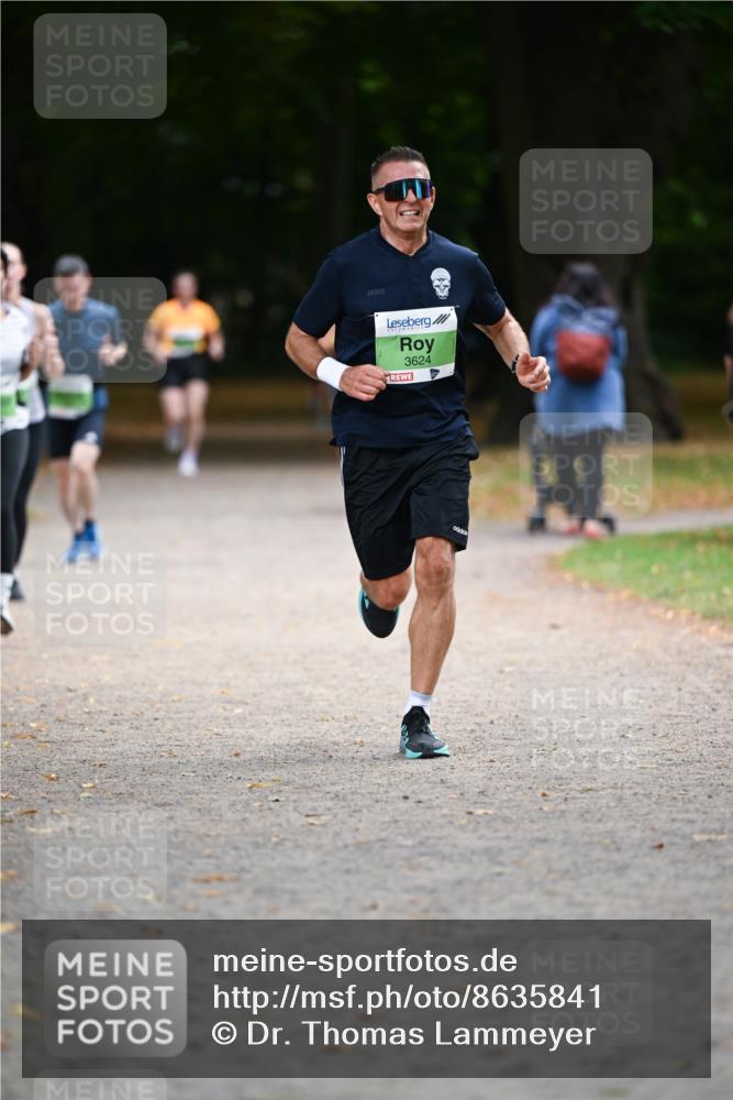 31.08.2025 - 21. Blankeneser Heldenlauf Dr. Thomas Lammeyer http://msf.ph/oto/8635841 31.08.2025 10:41:22 Laufen 3624 meine-sportfotos.de