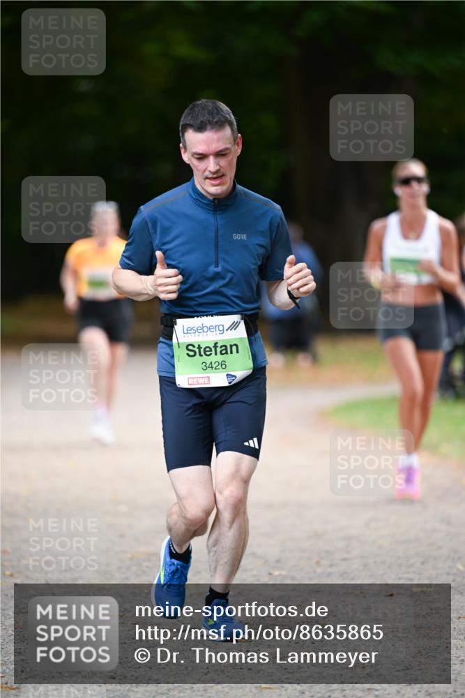 31.08.2025 - 21. Blankeneser Heldenlauf Dr. Thomas Lammeyer http://msf.ph/oto/8635865 31.08.2025 10:41:28 Laufen 3426 meine-sportfotos.de