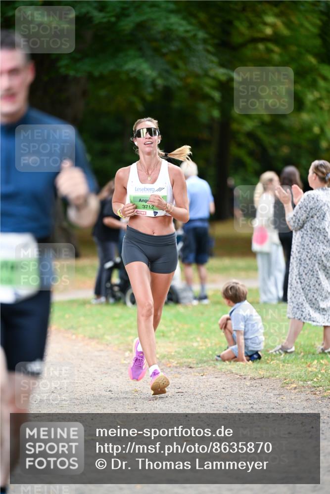 31.08.2025 - 21. Blankeneser Heldenlauf Dr. Thomas Lammeyer http://msf.ph/oto/8635870 31.08.2025 10:41:29 Laufen 3712 meine-sportfotos.de