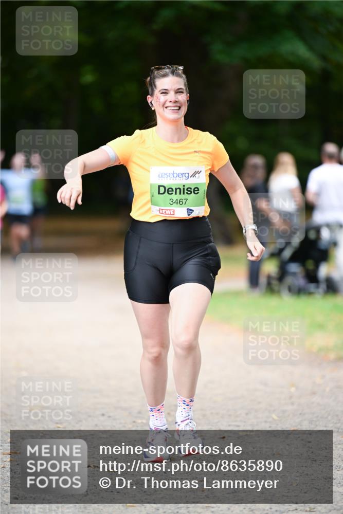 31.08.2025 - 21. Blankeneser Heldenlauf Dr. Thomas Lammeyer http://msf.ph/oto/8635890 31.08.2025 10:41:33 Laufen 3467 meine-sportfotos.de