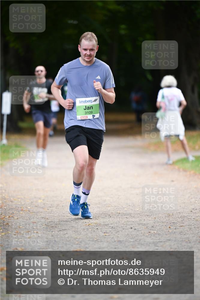 31.08.2025 - 21. Blankeneser Heldenlauf Dr. Thomas Lammeyer http://msf.ph/oto/8635949 31.08.2025 10:41:52 Laufen 3109 meine-sportfotos.de