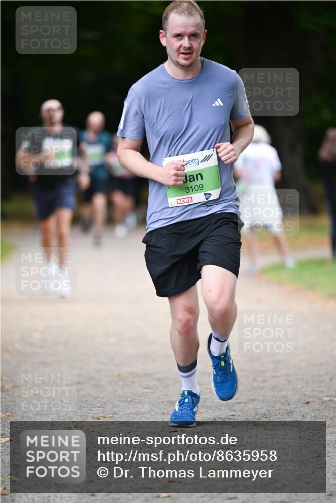 31.08.2025 - 21. Blankeneser Heldenlauf Dr. Thomas Lammeyer http://msf.ph/oto/8635958 31.08.2025 10:41:54 Laufen 3109 meine-sportfotos.de