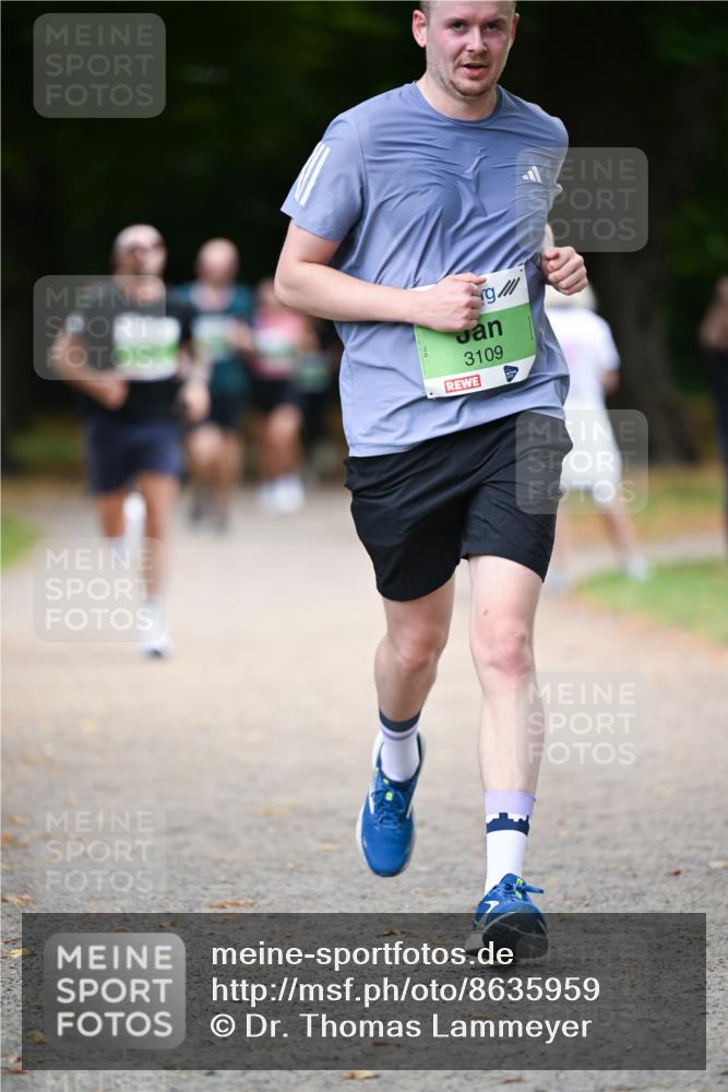 31.08.2025 - 21. Blankeneser Heldenlauf Dr. Thomas Lammeyer http://msf.ph/oto/8635959 31.08.2025 10:41:54 Laufen 3109 meine-sportfotos.de