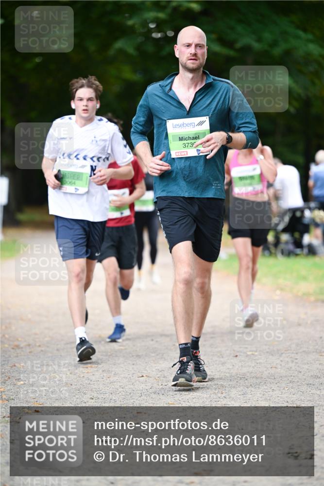 31.08.2025 - 21. Blankeneser Heldenlauf Dr. Thomas Lammeyer http://msf.ph/oto/8636011 31.08.2025 10:42:03 Laufen 3064, 373 meine-sportfotos.de