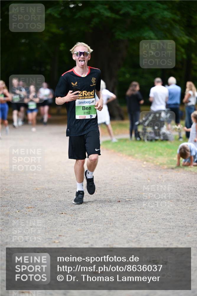 31.08.2025 - 21. Blankeneser Heldenlauf Dr. Thomas Lammeyer http://msf.ph/oto/8636037 31.08.2025 10:42:13 Laufen 2, 3162 meine-sportfotos.de