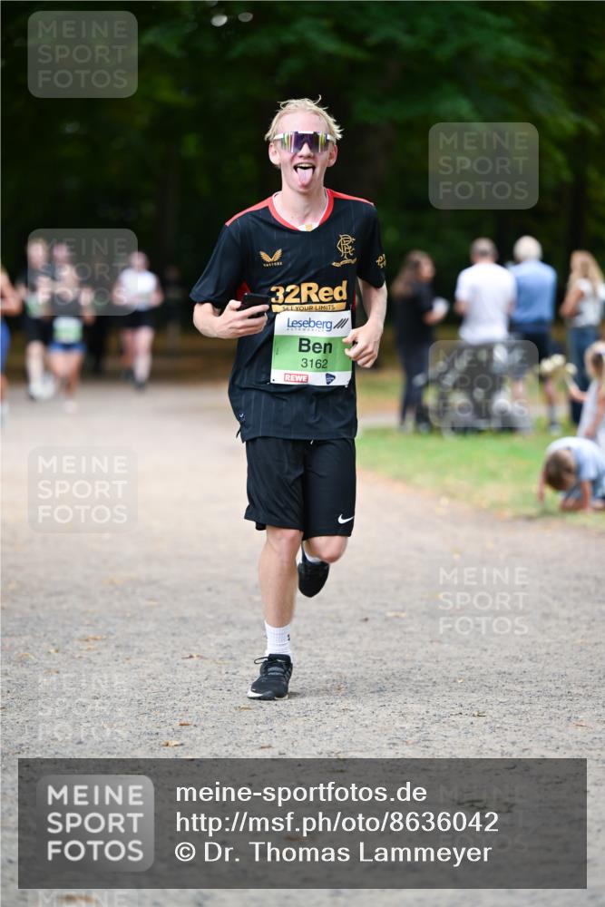 31.08.2025 - 21. Blankeneser Heldenlauf Dr. Thomas Lammeyer http://msf.ph/oto/8636042 31.08.2025 10:42:13 Laufen 32, 3162 meine-sportfotos.de