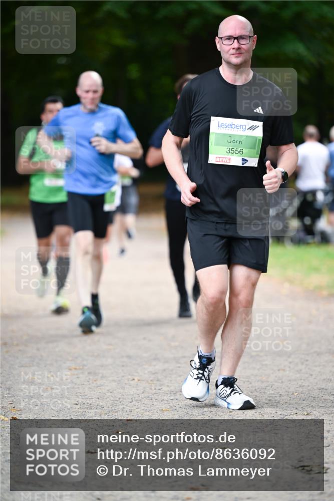 31.08.2025 - 21. Blankeneser Heldenlauf Dr. Thomas Lammeyer http://msf.ph/oto/8636092 31.08.2025 10:42:26 Laufen 3556 meine-sportfotos.de