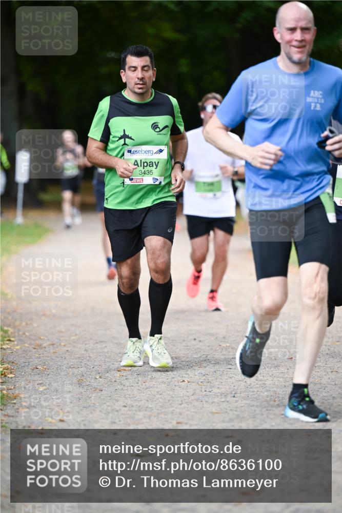 31.08.2025 - 21. Blankeneser Heldenlauf Dr. Thomas Lammeyer http://msf.ph/oto/8636100 31.08.2025 10:42:28 Laufen 3435 meine-sportfotos.de