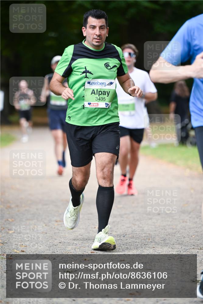 31.08.2025 - 21. Blankeneser Heldenlauf Dr. Thomas Lammeyer http://msf.ph/oto/8636106 31.08.2025 10:42:29 Laufen 3435 meine-sportfotos.de