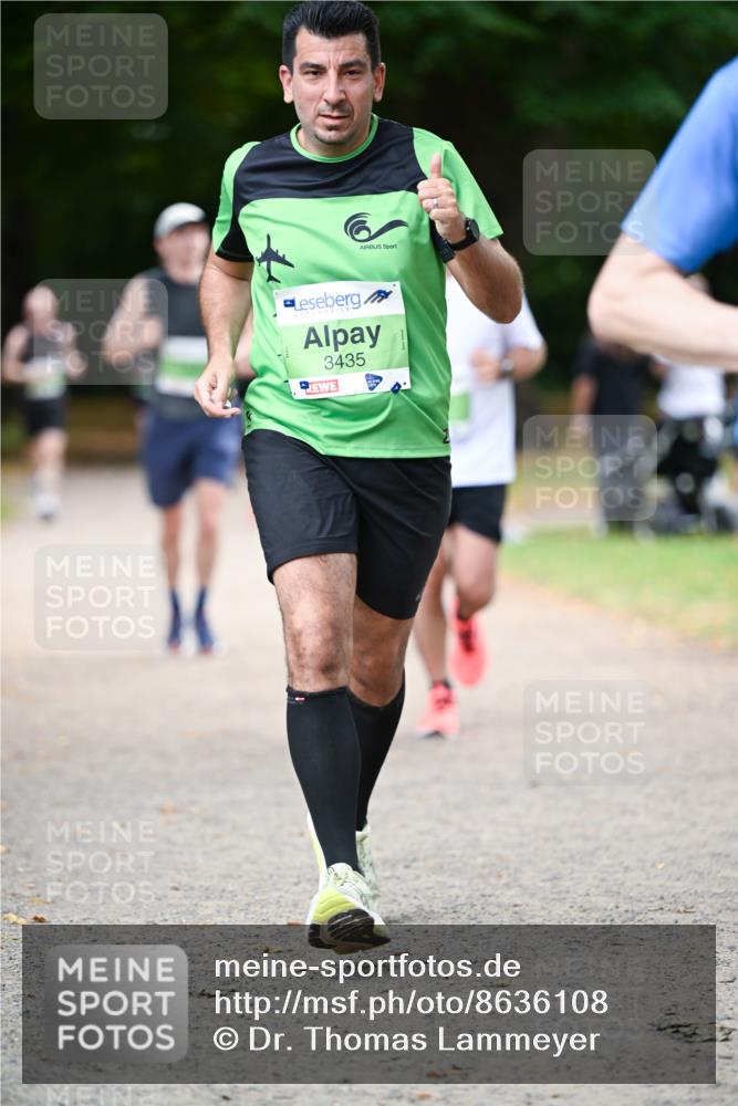 31.08.2025 - 21. Blankeneser Heldenlauf Dr. Thomas Lammeyer http://msf.ph/oto/8636108 31.08.2025 10:42:29 Laufen 3435 meine-sportfotos.de