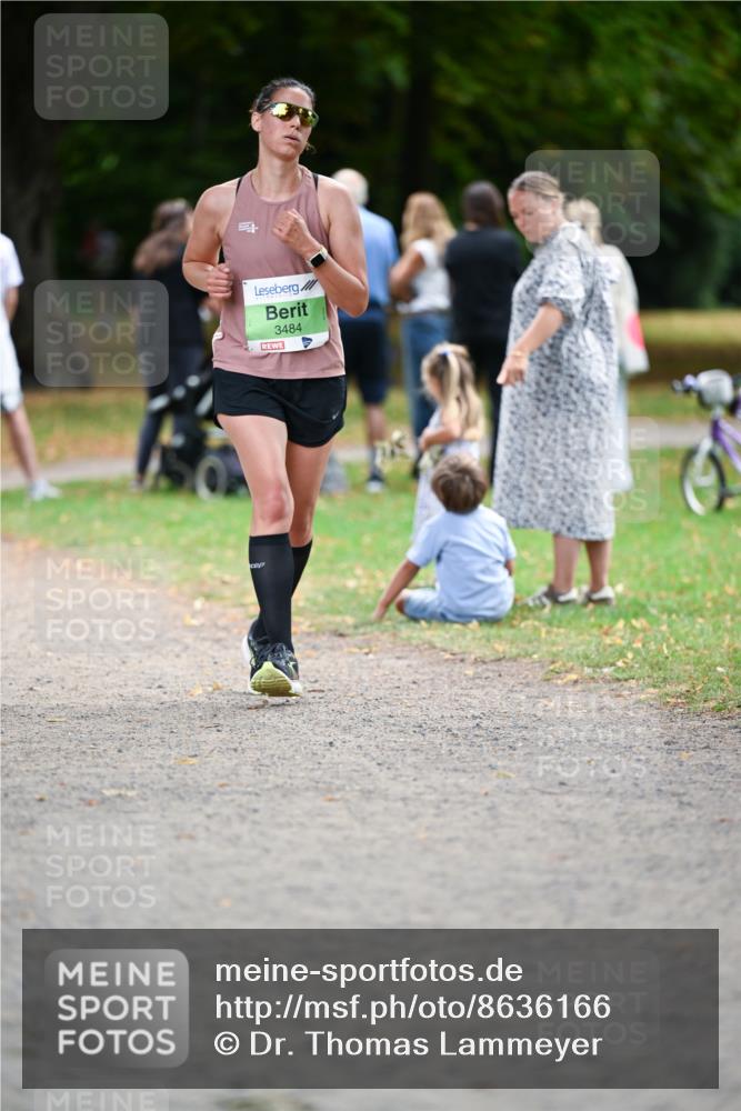 31.08.2025 - 21. Blankeneser Heldenlauf Dr. Thomas Lammeyer http://msf.ph/oto/8636166 31.08.2025 10:42:50 Laufen 3484 meine-sportfotos.de